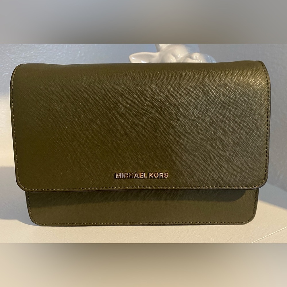 Michael Kors Jet Set Signature Crossbody Bag